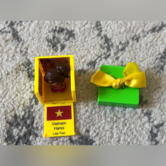 Gift Ems RARE Vietnam Hanoi Lisa Tran mini doll - Picture 1 of 4